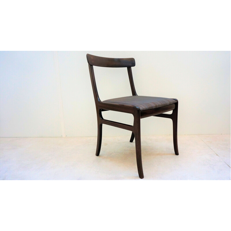 Set of 8 Rundstedlung chairs by Ole Wanscher