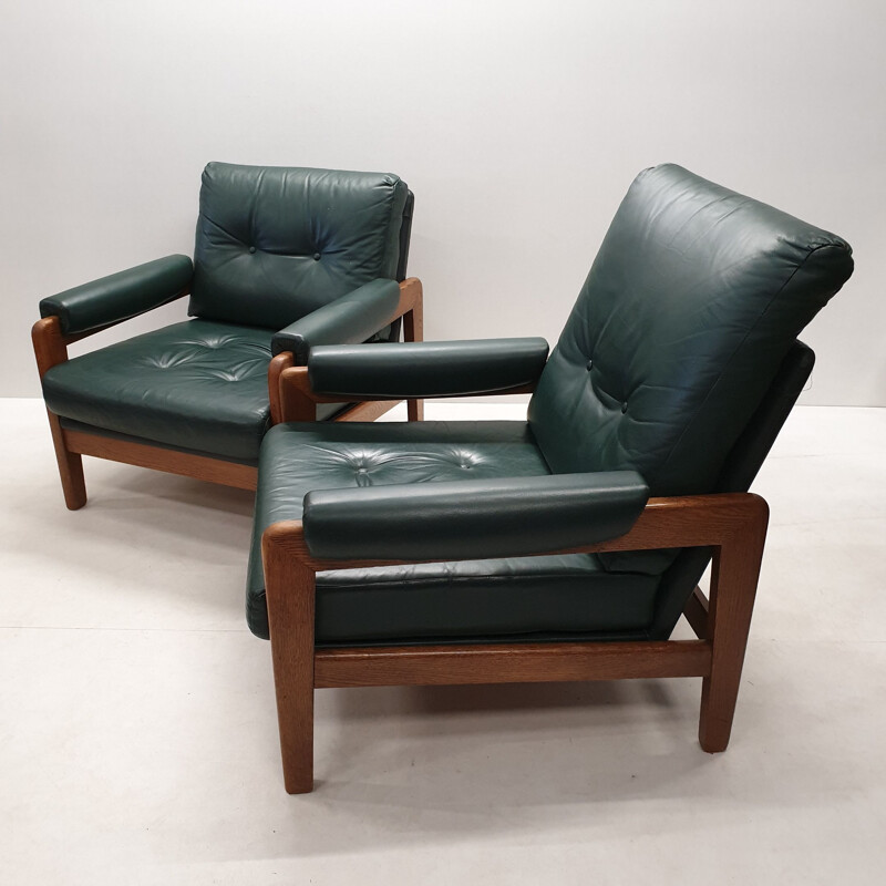 Ensemble de 2 fauteuils vintage en cuir vert et en chêne, 1960