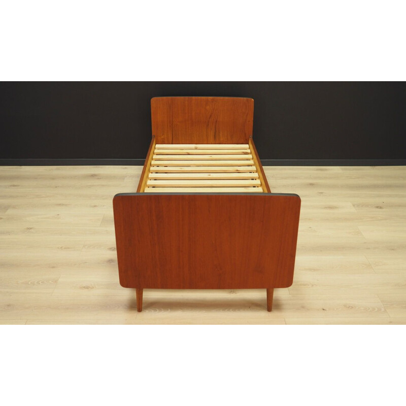 Cadre de lit vintage danois en bois de teck 1970