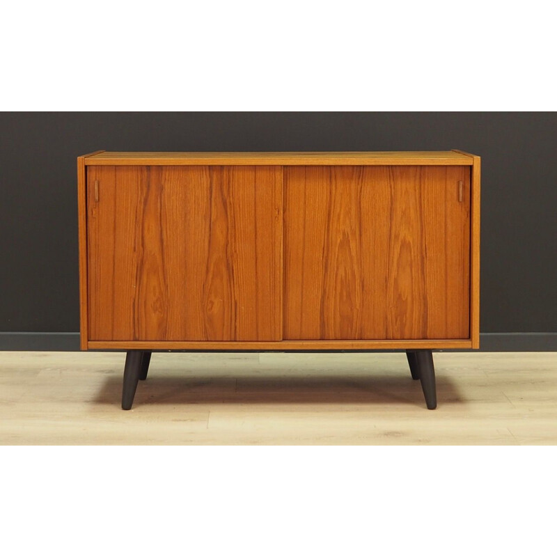 Vintage danish cabinet in teakwood 1970s