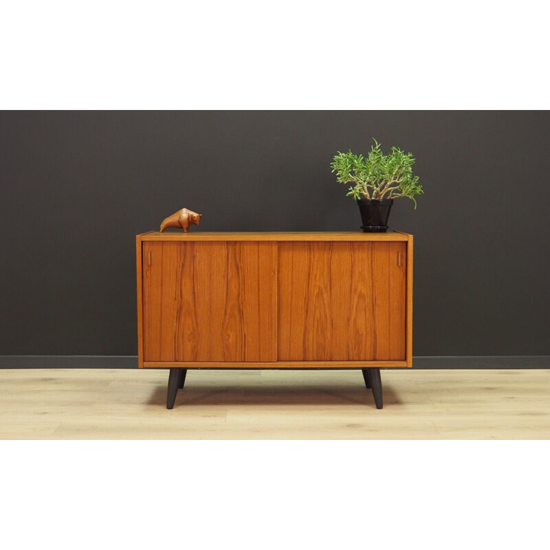 Vintage danish cabinet in teakwood 1970s