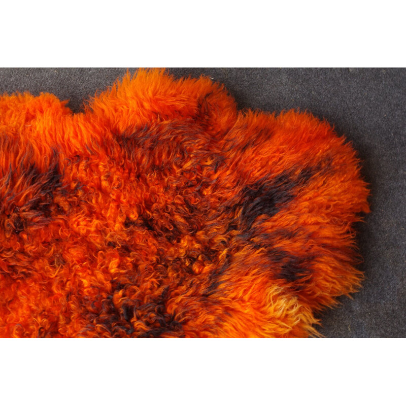 Tapis vintage allemande orange en peau de mouton 1960