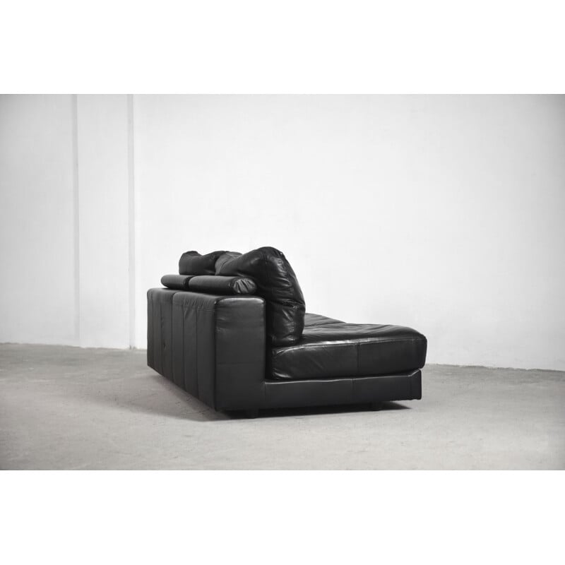 Sofá italiano vintage para Natuzzi en cuero negro 1950