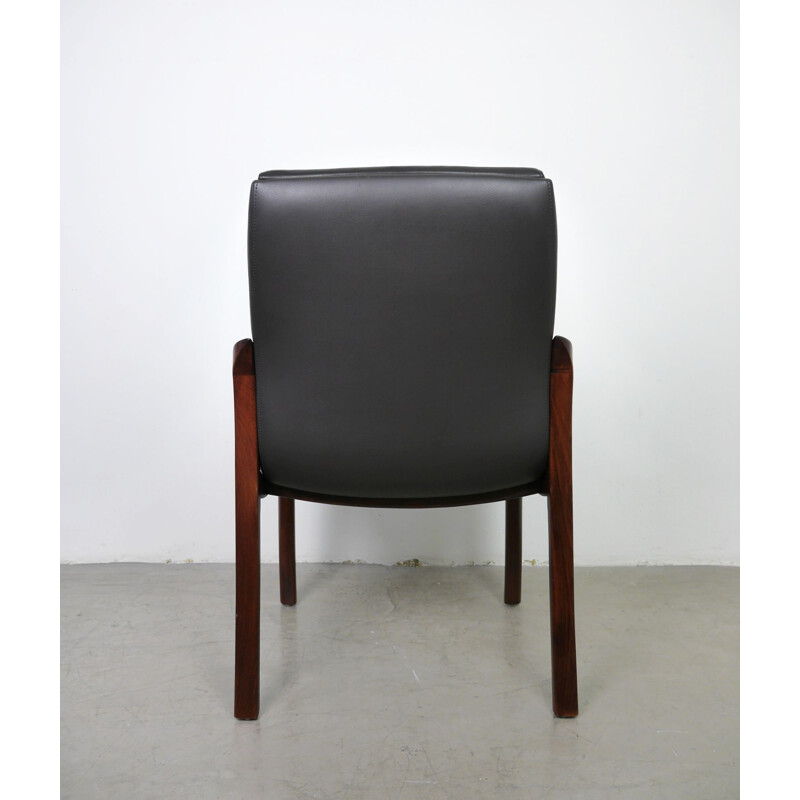 Satz von 4 Vintage-Sesseln aus Leder und Mahagoni, Deutschland 1970er