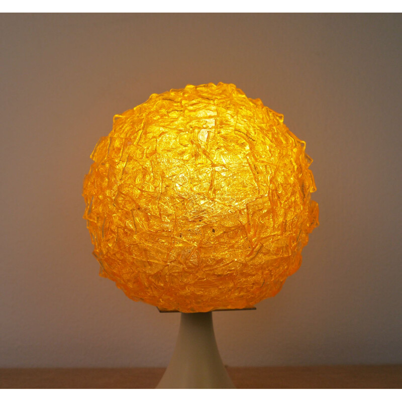 Lampe de table vintage allemande ambrée en plastique des années 1970