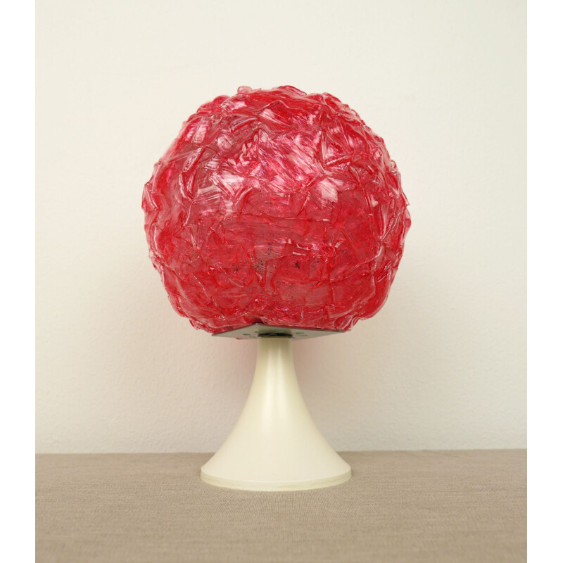 Vintage german table lamp in plastic and raspberry color 1970s