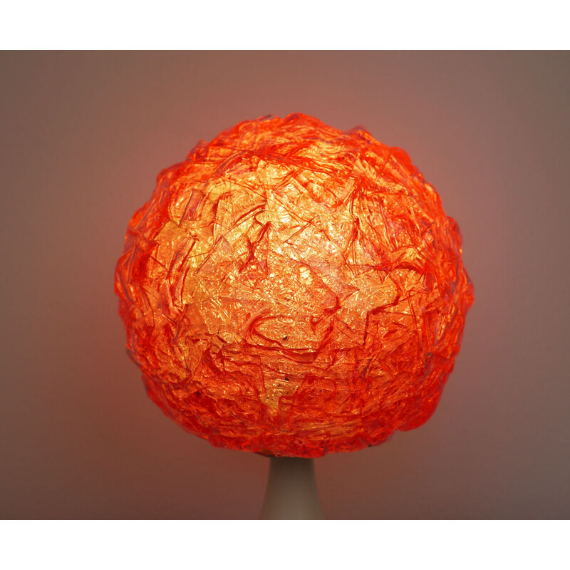 Vintage german table lamp in plastic and raspberry color 1970s