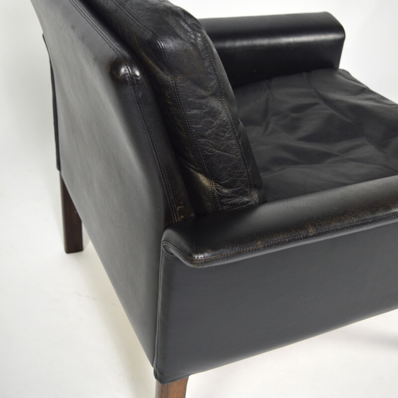 C.S. Mobler black leather and rosewood easy chair, Hans OLSEN - 1950s