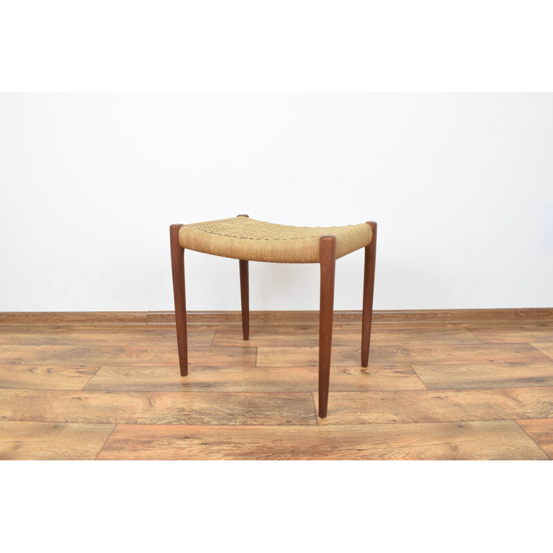 Tabouret vintage en teck danois par Niels Otto Moller pour J.L. Mollers