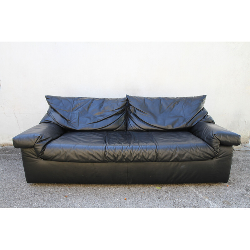 Vintage leather sofa by Cinna from the 90s