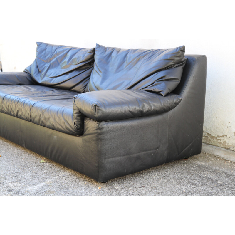 Vintage leather sofa by Cinna from the 90s