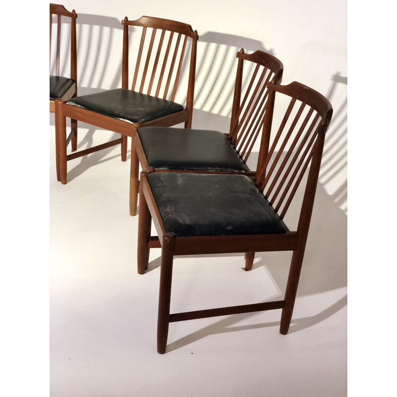 Set of 5 vintage Italian wooden chairs 1960