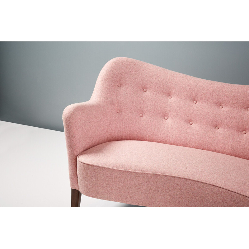 Vintage model 185 sofa by Nanna Ditzel in pink wool and beechwood