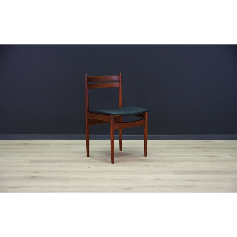 Vintage chair Danish Design in teak