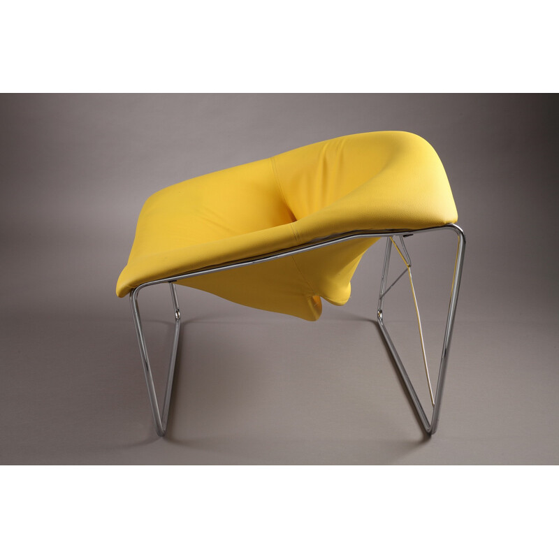 Airborne Cubique low chair in leatherette, Olivier MOURGUE - 1960s