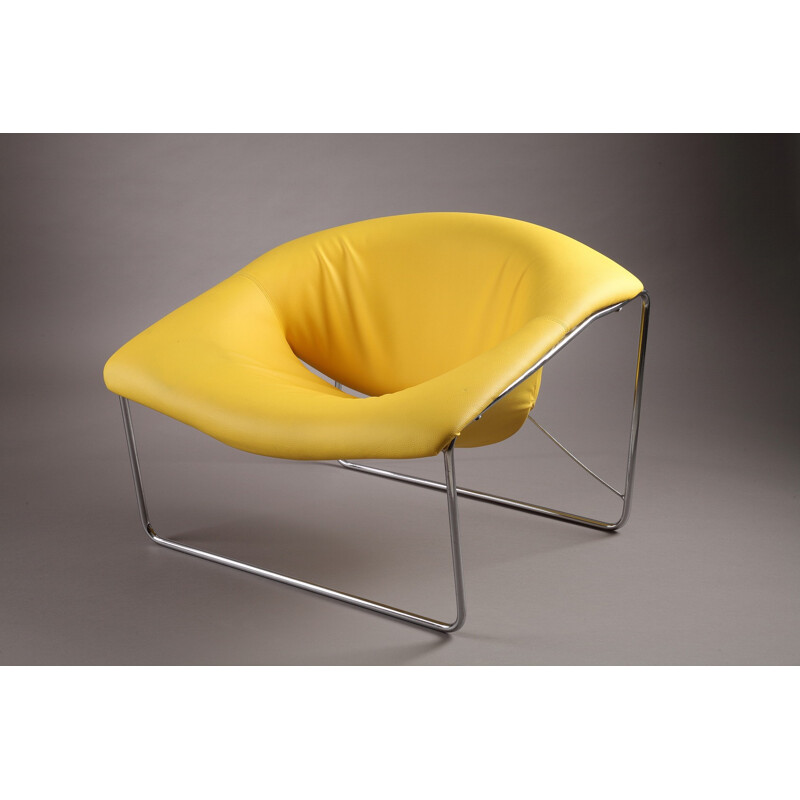 Airborne Cubique low chair in leatherette, Olivier MOURGUE - 1960s