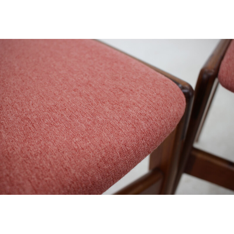Suite de 4 chaises  vintage en teck rembourrées de tissu rose, Danemark, 1960