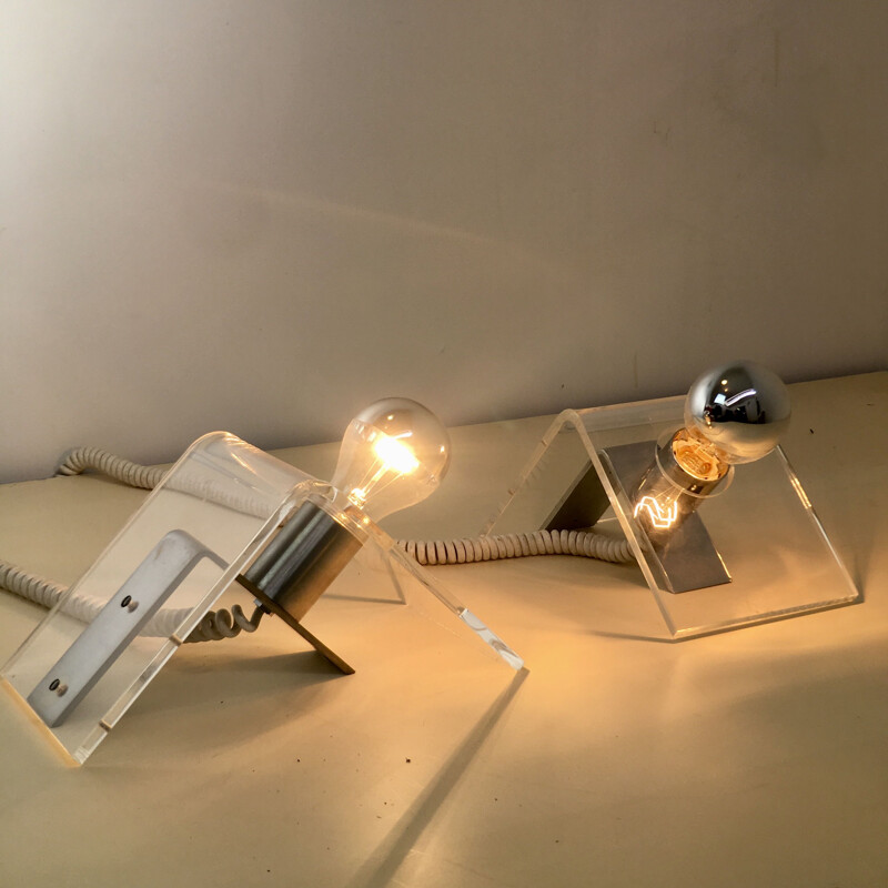 Paire de lampes vintage de Doucin en plexiglas 1970