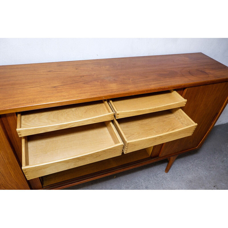 Buffet vintage en teck par Henning Kjornulf pour Bruno Hansen