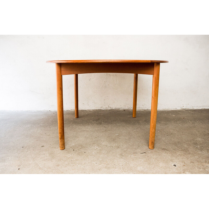 Vintage round Scandinavian dining table in teak with extension, 1960s 