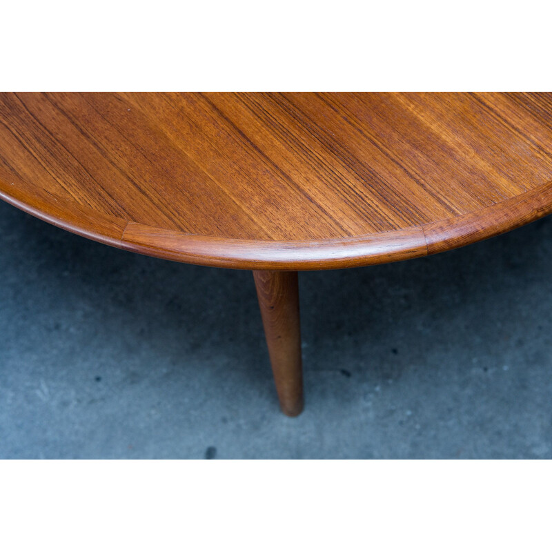 Vintage round Scandinavian dining table in teak with extension, 1960s 