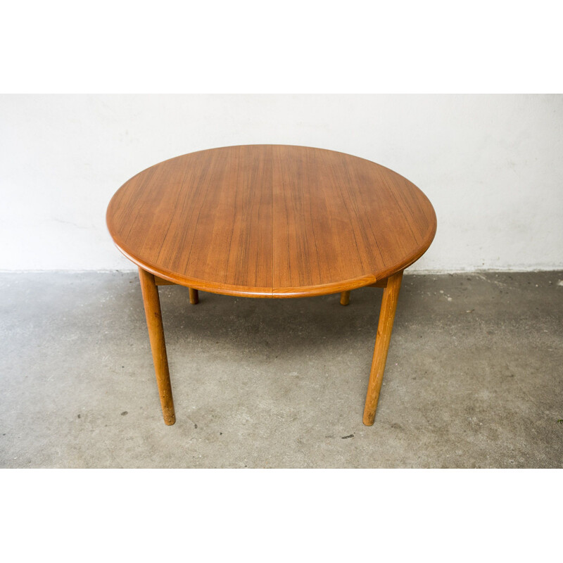 Vintage round Scandinavian dining table in teak with extension, 1960s 