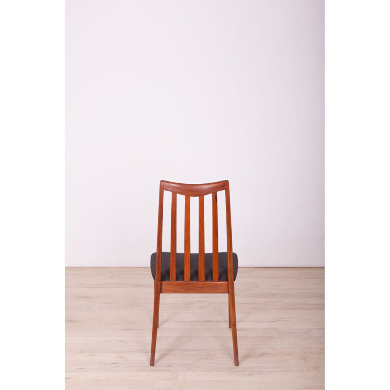 Suite de 4 chaises vintage pour G-Plan en tissu noir et teck des années 1960
