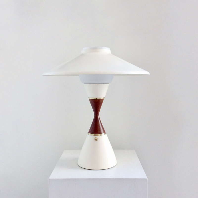 Lampe de table vintage danoise de Svend Aage Holm Sørensen en teck 1950