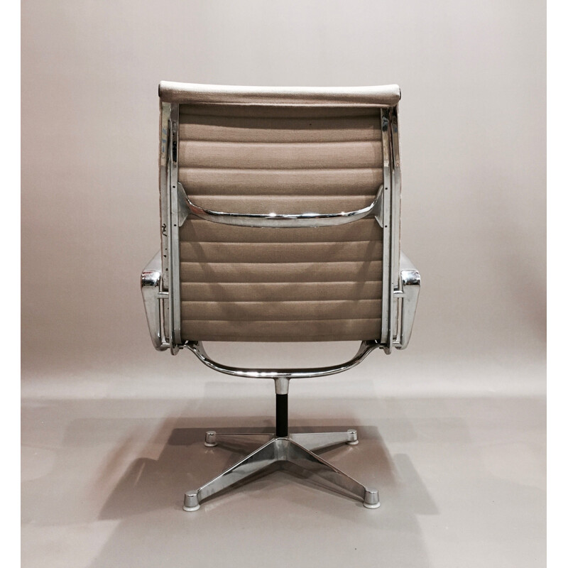 Vintage EA 116 chair by Charles and Ray Eames