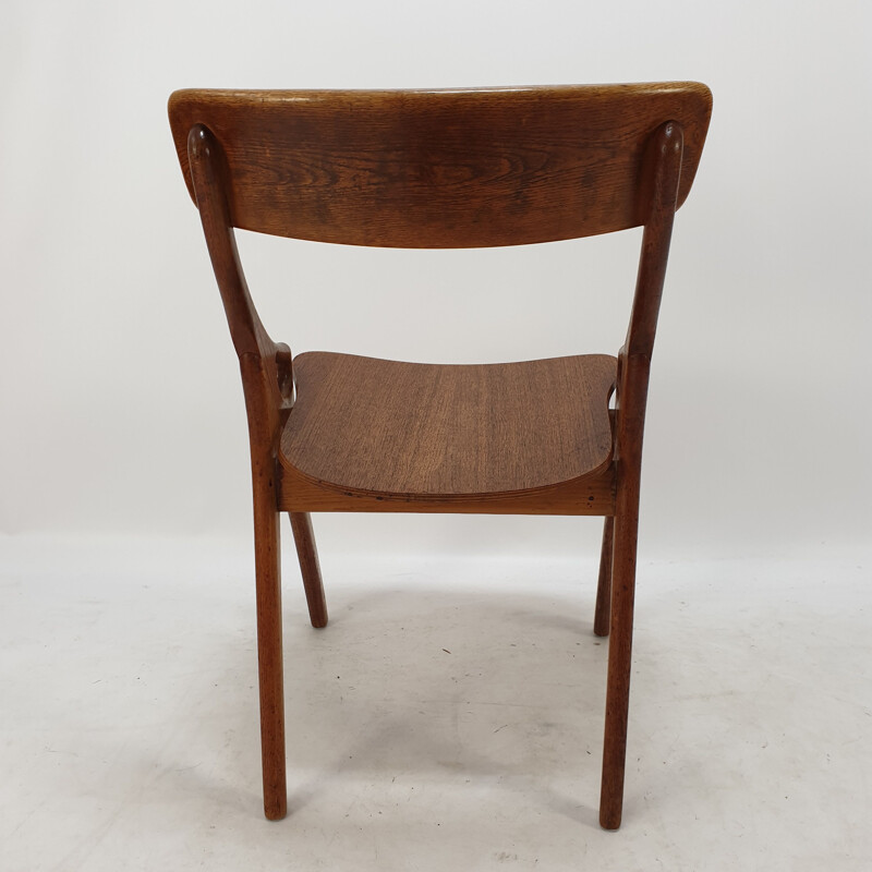 Set of 4 vintage chairs in oak by Arne Hovmand-Olsen