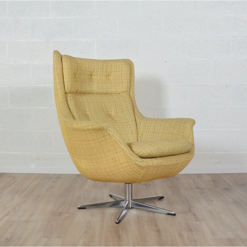 Vintage swivel chair