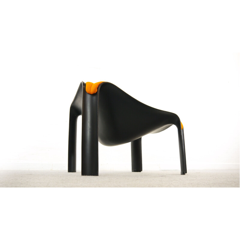 Vintage lounge chair F300, by Pierre Paulin for Artifort, Netherlands, 1967