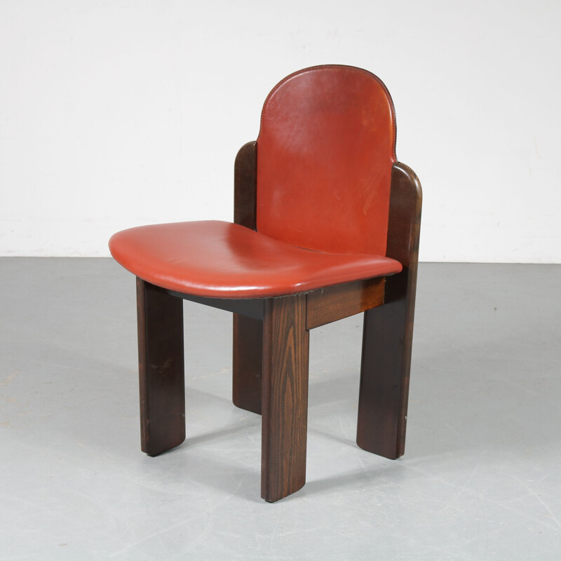 Suite de 4 chaises vintage en bois et cuir rouge, Italie 1970