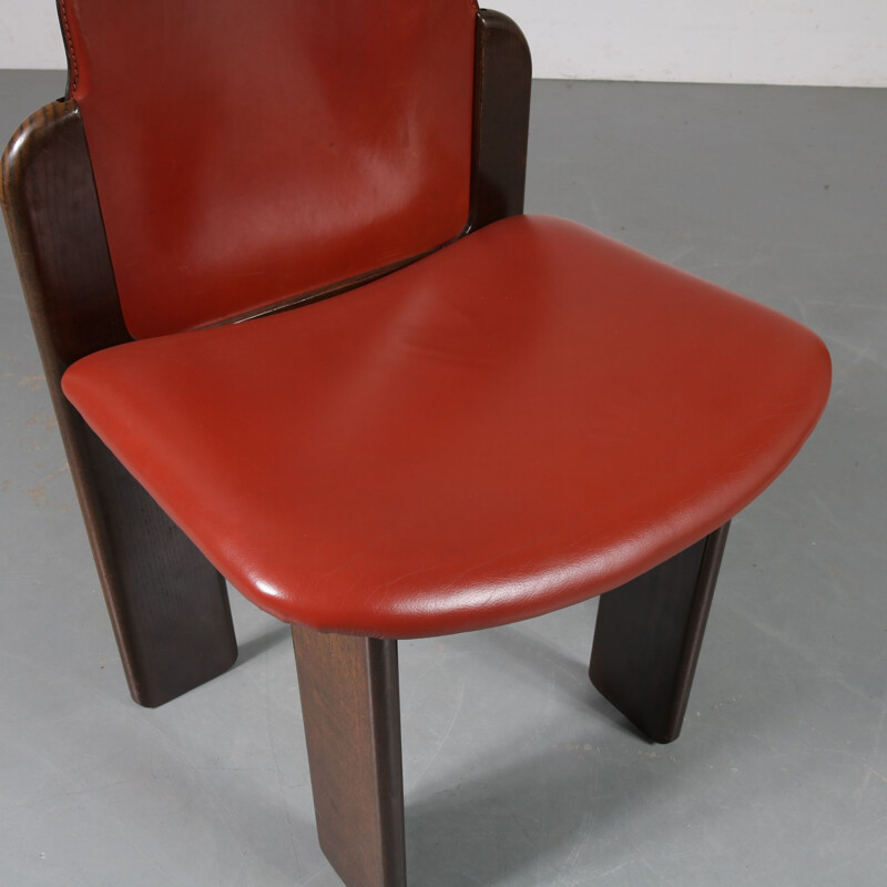 Vintage Set of 4 dining chairs in wood and red leather, Italy 1970s