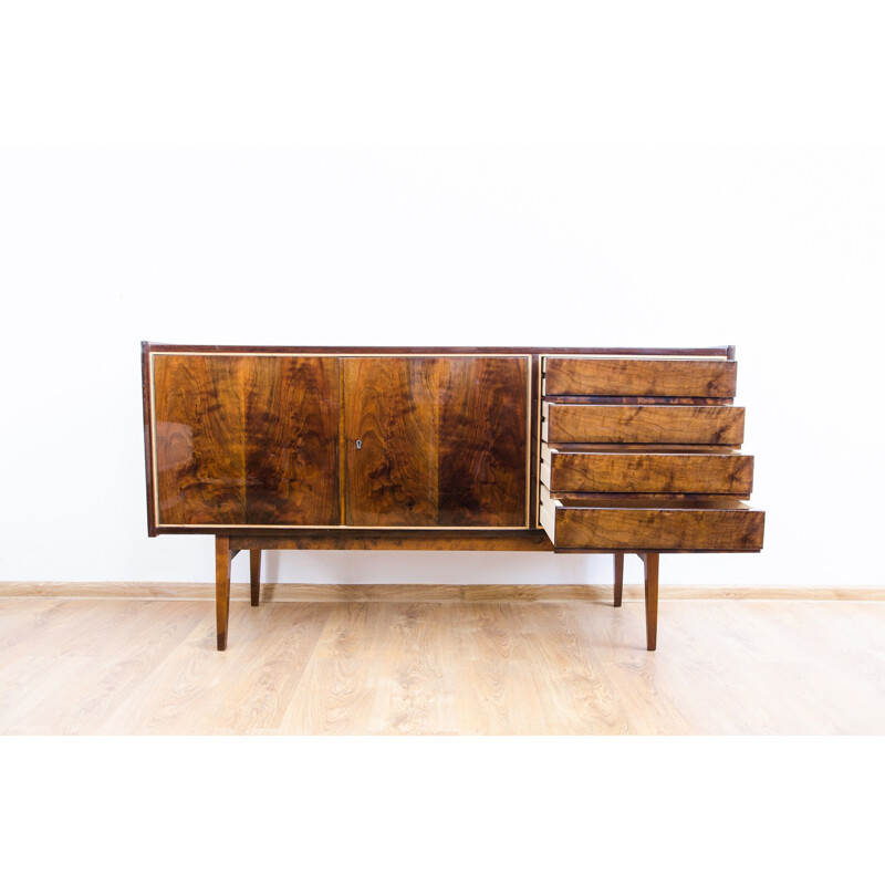 Vintage sideboard in walnut by S. Albracht for Bydgoskie Furniture Factories, 1972