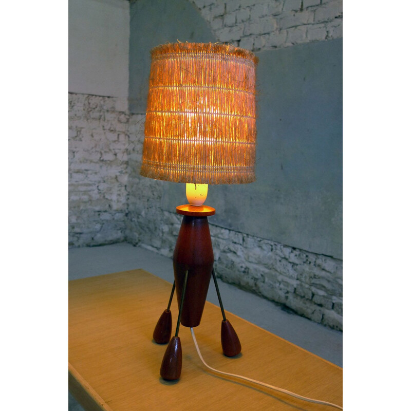 Lampada da tavolo vintage in teak e ottone, 1960