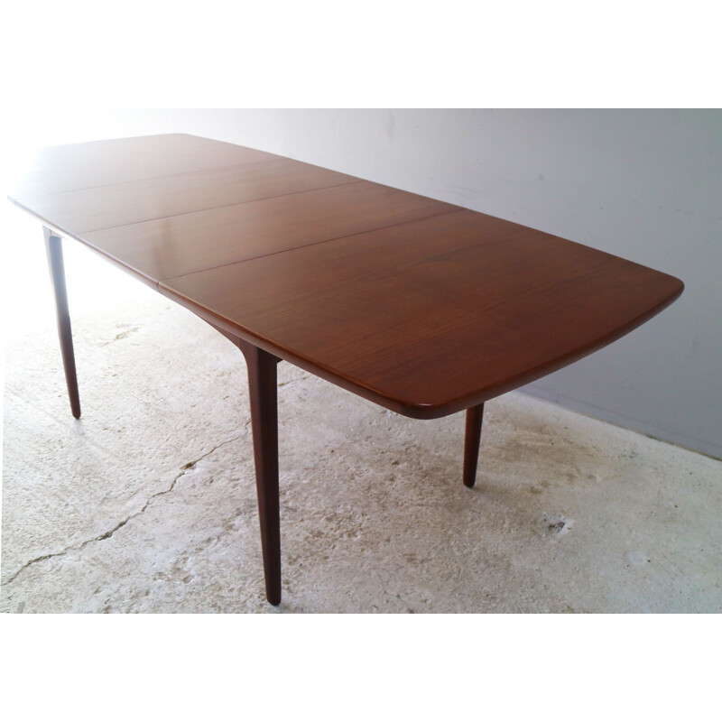 Vintage extendable dining table in teak by Bruksbo Modell