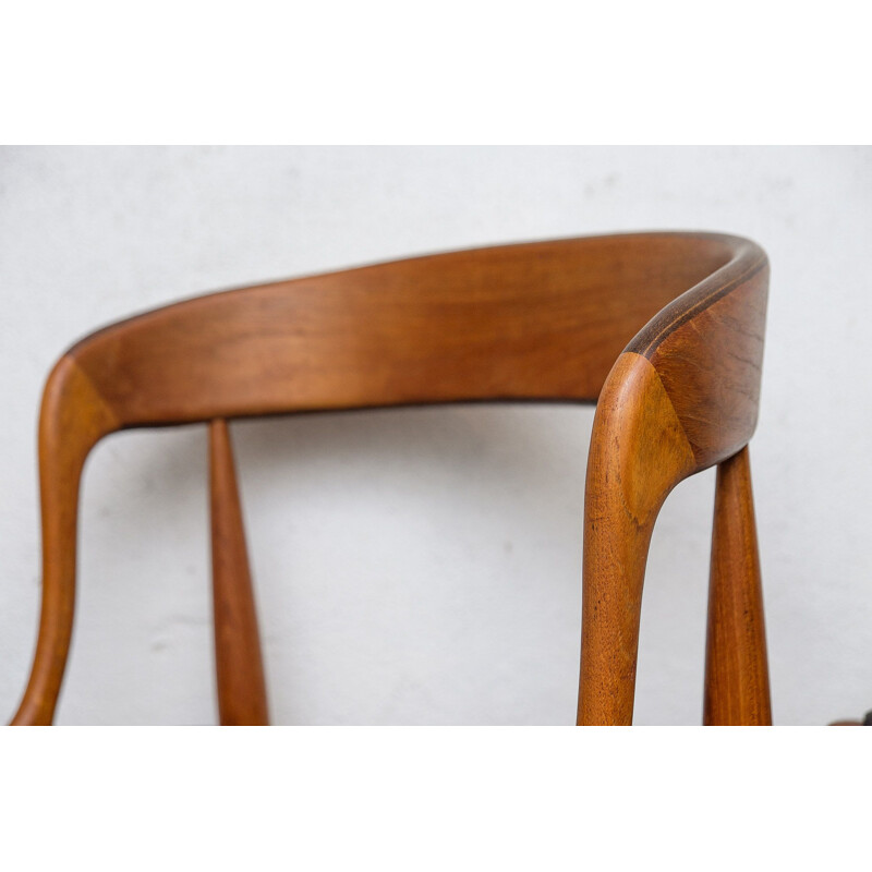 Set of 4 vintage teak chairs by Johannes Andersen for Uldum