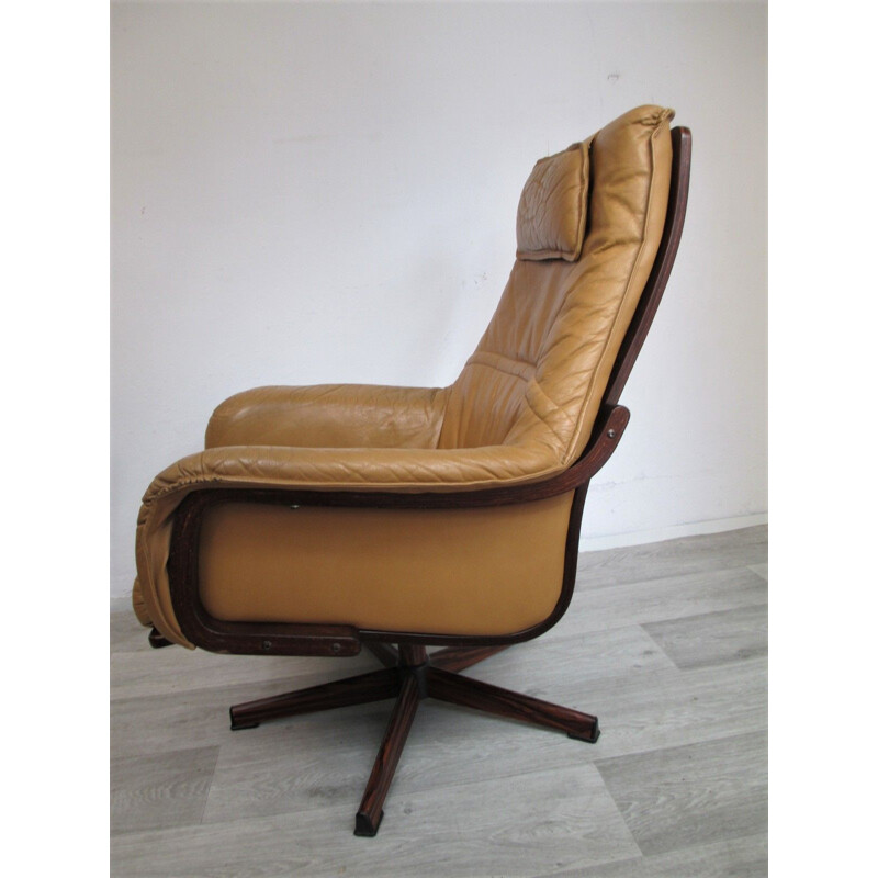 Vintage swivel Armchair in teak, Denmark, 1970s