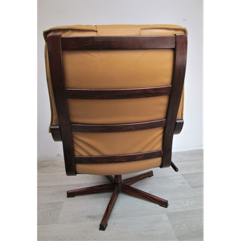 Vintage swivel Armchair in teak, Denmark, 1970s