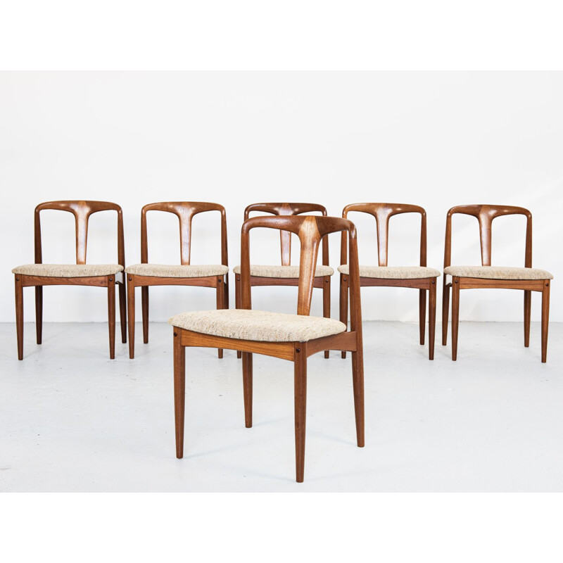Set of 6 vintage Juliane chairs in teak by Johannes Andersen for Uldum, 1960s