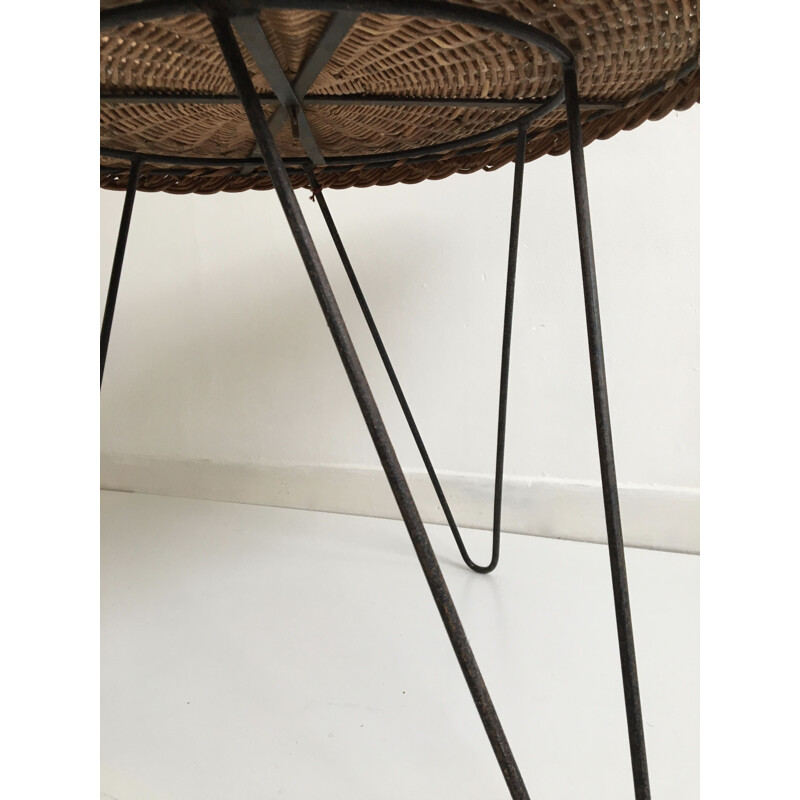 French vintage circular side table in woven rattan, 1950