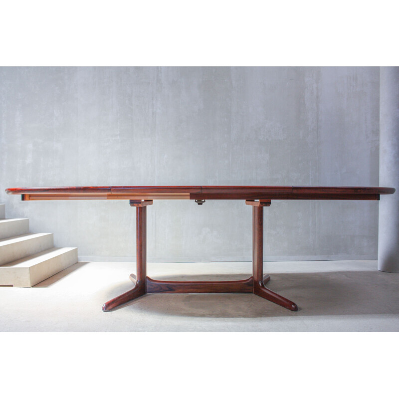 Oval unfoldable vintage dining table in rosewood, Denmark, 1960s