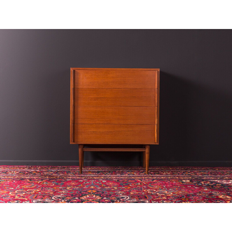 Scandinavian chest of drawers in teakwood