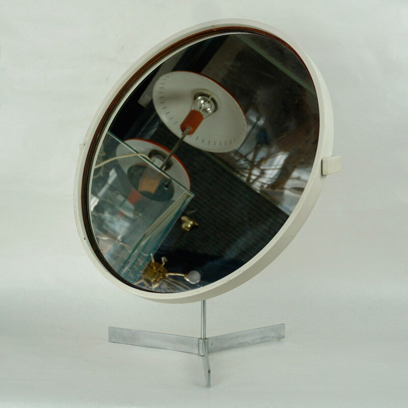 Espejo de mesa circular blanco vintage de Uno y Osten Kristiansson para Luxus, Suecia 1960