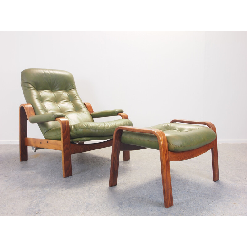 Fauteuil vintage en cuir vert avec ottoman de G-Mobel, 1970