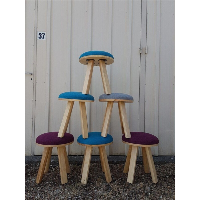 Vintage set of 8 "Buzzy Milk" stools by Alain Gilles