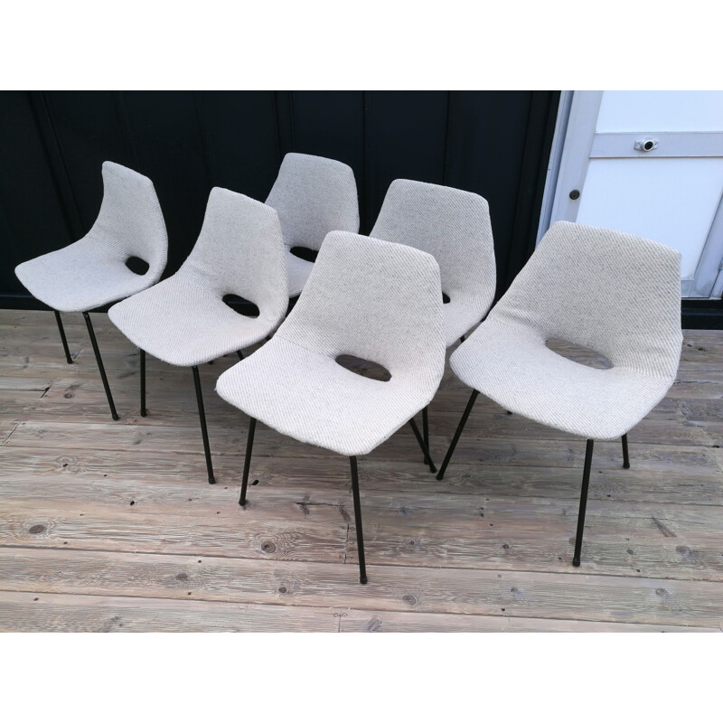 Set of 6 vintage chairs "tonneau" by Pierre Guariche, 1950s