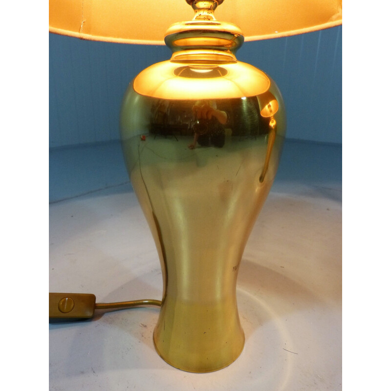 Set of 2 vintage brass and beige velvet shades table lamps, 1970