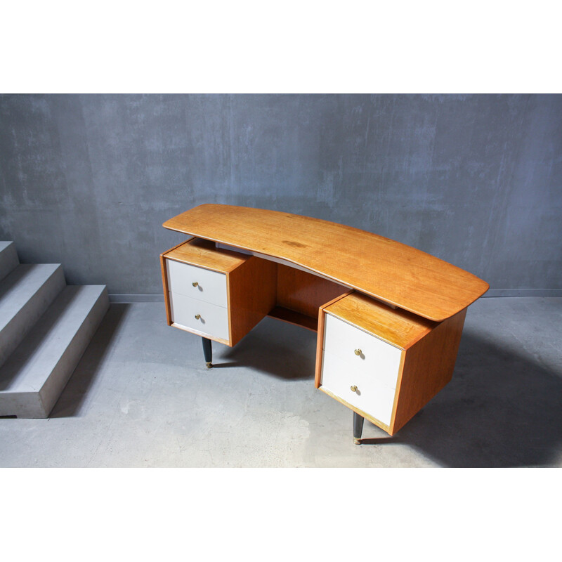 Bureau Boomerang en chêne et laiton par G-Plan